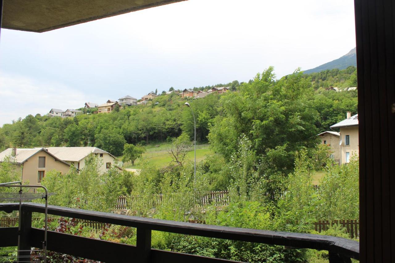Appartement Au Calme, A Deux Pas Du Plan D Eau Embrun Eksteriør bilde
